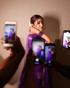 Nupur Sanon Instagram - Just a visual of My fun team occasionally turning into Paps!🤭💜