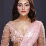 Nusraat Faria Instagram - That lucky girl♥️ Wearing @drnabilanabi @nabila.boutiques for @mujibthefilm Premier.. Makeover @zahidkhanbridalmakeover Captured @mh_bipu