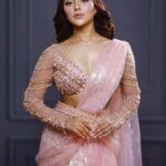 Nusraat Faria Instagram - That lucky girl♥️ Wearing @drnabilanabi @nabila.boutiques for @mujibthefilm Premier.. Makeover @zahidkhanbridalmakeover Captured @mh_bipu