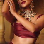 Nusraat Faria Instagram - Wear red all day.. Everyday.. @jarwahouse