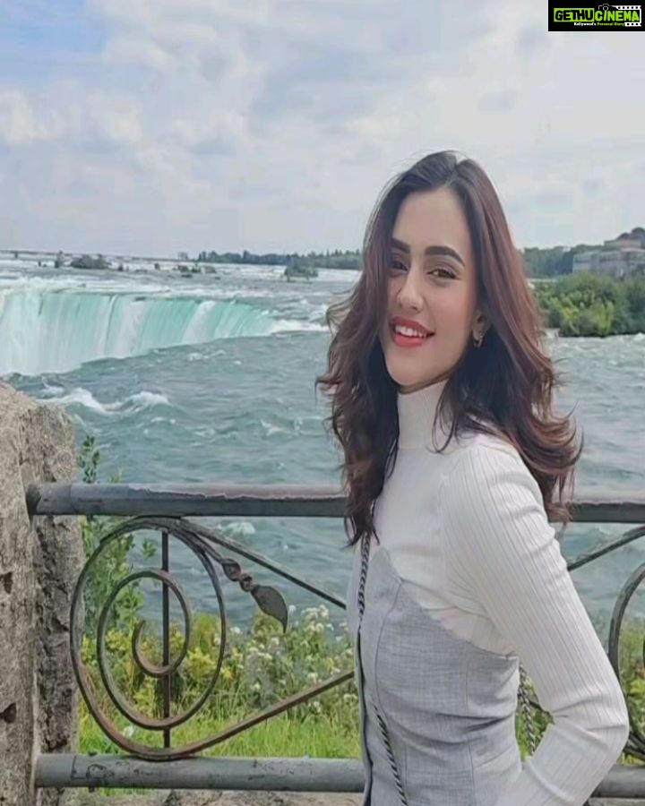 Nusraat Faria Instagram - Wanna keep this on my timeline.. Niagara Falls Toronto