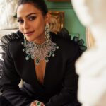 Nusraat Faria Instagram - Full of green flag..