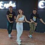 Nusraat Faria Instagram - Show us your "koliza r Jaan" move 😚