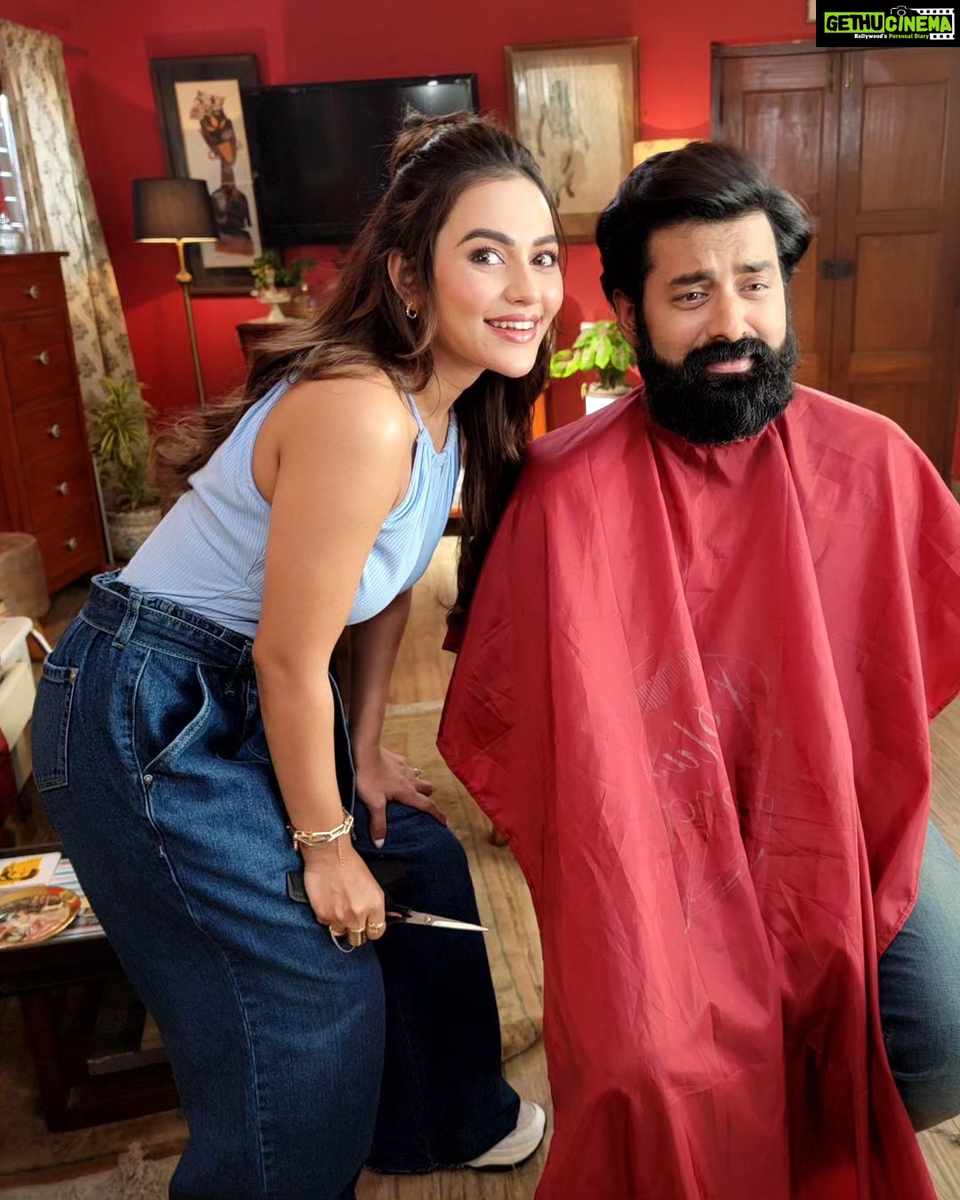 Nusraat Faria Instagram - এবার বিবাহ বিপ্লব হবে -এ, আর তার জন্য রইল এক দারুন গান! #AbarBibahoObhijaan Title track out now on @svfsocial’s YouTube channel @jeetganngulimusic @debraj.bhattachrya @anirbanbhattacharyaofficial @haldar.soumik.isc @ankush.official @rudranilrudy @priyankasarkarz @sohinisarkar01 @i_sauravdas @aby2806 @iammony