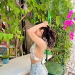 Nusraat Faria Instagram - Creating happiness 😊