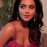 Nusraat Faria Instagram - Sorry for your loss 🙈 Wearing @festivibe.official Jewellery @drkashfiaaamina