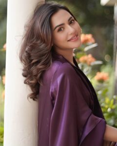 Nusraat Faria Instagram - There is something about having perfect eyebrows, and I have been trusting @browsbysuman for the last 5 years.. thanks to my lovely friend Suman jalaf for making it so beautiful, like every time ❤️❤️❤️