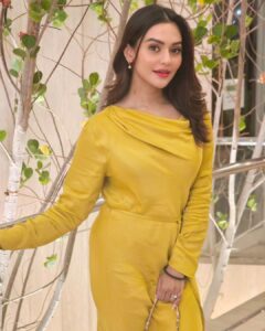 Nusraat Faria Instagram - Gained some baby fat Cause I am happy 😊 Abu Dhabi