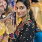 Nusrat Jahan Instagram - শুভ মহা পঞ্চমী ২০২৩ 🙏🏻