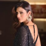 Nusrat Jahan Instagram - 'मेरी आँखों ने चुना है तुझको दुनिया देखकर' ❤️❤️❤️❤️❤️