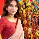 Nusrat Jahan Instagram - শুভ মহা অষ্টমীর আন্তরিক শুভেচ্ছা ও অভিনন্দন 🙏🏻