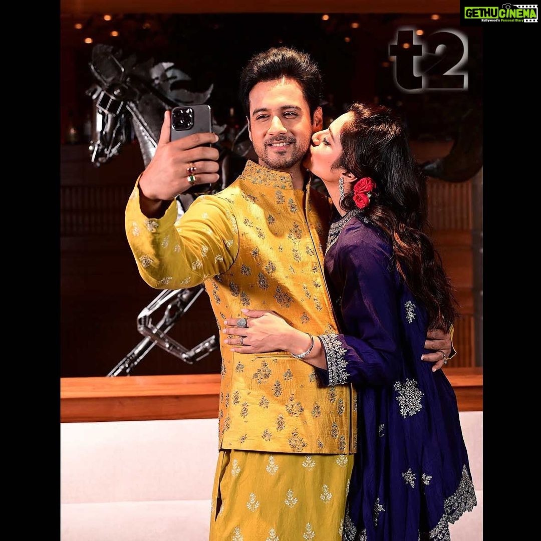 Nusrat Jahan Instagram - Nussrat Jahan and Yash Dasguptaa dress up in a splash of cheerful colours this Durga Puja, for t2 @nusratchirps @yashdasgupta @nehagandhibinrajka @sahababusona @ginni_love21 @houseofmasaba @gramofink @jayantireddylabel @bombaim2009 @soumitra_mondal_marg @tajcitycentrenewtown @therohanarora #DurgaPuja #celebs #cutecouple #festivefashion