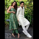 Nusrat Jahan Instagram - Nussrat Jahan and Yash Dasguptaa dress up in a splash of cheerful colours this Durga Puja, for t2 @nusratchirps @yashdasgupta @nehagandhibinrajka @sahababusona @ginni_love21 @houseofmasaba @gramofink @jayantireddylabel @bombaim2009 @soumitra_mondal_marg @tajcitycentrenewtown @therohanarora #DurgaPuja #celebs #cutecouple #festivefashion