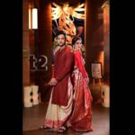 Nusrat Jahan Instagram - Nussrat Jahan and Yash Dasguptaa dress up in a splash of cheerful colours this Durga Puja, for t2 @nusratchirps @yashdasgupta @nehagandhibinrajka @sahababusona @ginni_love21 @houseofmasaba @gramofink @jayantireddylabel @bombaim2009 @soumitra_mondal_marg @tajcitycentrenewtown @therohanarora #DurgaPuja #celebs #cutecouple #festivefashion
