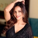 Nusrat Jahan Instagram - 'मेरी आँखों ने चुना है तुझको दुनिया देखकर' ❤️❤️❤️❤️❤️