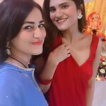 Pakhi Hegde Instagram - वक्रतुण्ड महाकाय सूर्यकोटी समप्रभ निर्वीघ्नम कुरुमे देव सर्वकार्येशु सर्वदा🙌 हे गजानना आम्हा सर्वान्वर आपली कृपादृष्टि थेवा🙌 #गणपति२०२३ .. . . Styled : @tiara_gal @akansha.27 Outfit : @sayarishofficial @echo101pr Assisted by : @stylebypriyankaa #ganapati #2023 #love #pakkhi #pakkhihegde #pakhi #pakhihegde #love #blessings Aamchi Mumbai