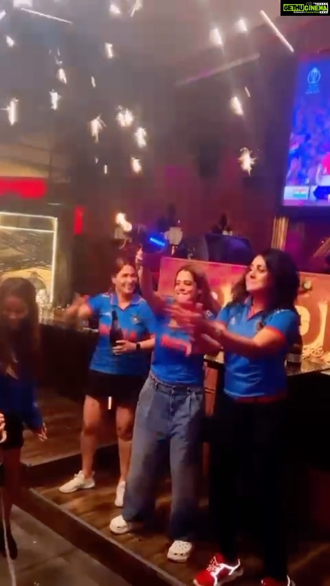 Pakhi Hegde Instagram - And ……. This is how we win 🏆 #proud #indian Kudos to the whole team of players who have made us proud🙏🏻🙌 #india 🙌 #proud #proud #proud