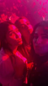Pakhi Hegde Instagram - Vibe❤️

@soniashah5617 @shall_classyattitude 

#pakkhi #pakkhihegde #pakhi #pakhihegde #instagood #instagood #instalike #instadaily #instafashion #instamood #instareels #reelsindia #viralreels #viralvideos #viralpost #trendingreels #trending #trend #trendingsongs #trendalert