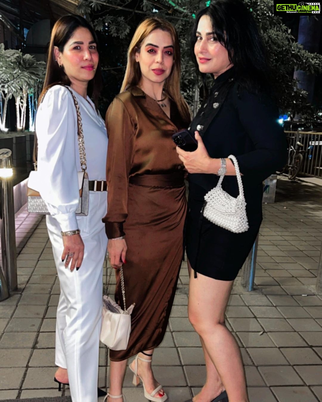 Pakhi Hegde Instagram - Thank You for this lovely evening pakhi ♥️ it’s always the best time when you are with your soulmate ♥️ Yazu