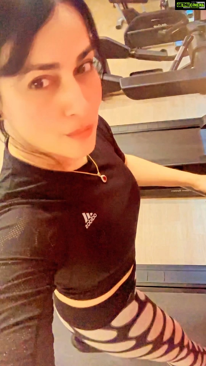 Pakhi Hegde Instagram - Jalwa hai bus aapka🦋 #justforfun #serious mat hona bhai log 😘 mai toh majaaak kar rahi thi #pakkhi #pakkhihegde #pakhi #pakhihegde #instagood #instagram #réel #reelsinstagram #viral #viralvideos #viralreels #viralpost #viralvideos #viral #viralinstagram