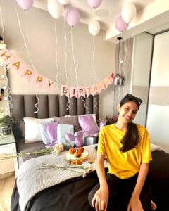 Pakhi Hegde Instagram - Happiest birthday my baby 😘🥹 
Love u to the moon n back🤩 , 
I still can’t believe, that u have grown so big 
Ps:Dnt miss the last pic🤩
By each passing day, I feel so proud the way u have evolved as a beautiful human🤩
I feel for us all, 
 while we r all working, it’s important to grow, be successful, but at the same time,  those small moments that we get to share with each other, our loved ones , we shouldn’t miss the essence n beauty of that while we r in the race of this competitive world ! 
I know I wasn’t so lucky to give u the whole time I wished,  as I was working but it’s u who has never made me feel that,
U ❤️ always understood me, and stood by me unconditionally! I’m so  lucky to have u in my life 😘 I’m blessed that god gave me u Khushi😘🤩 
love uuuuuu😘so so much! 
U r the little angle in our house! 
OUR BARBIE🥰
Hey barbie !!!
Or 
May I call u our 
#kendalljenner 🤩 #love #you #burthdaygirl🎈❤️✨