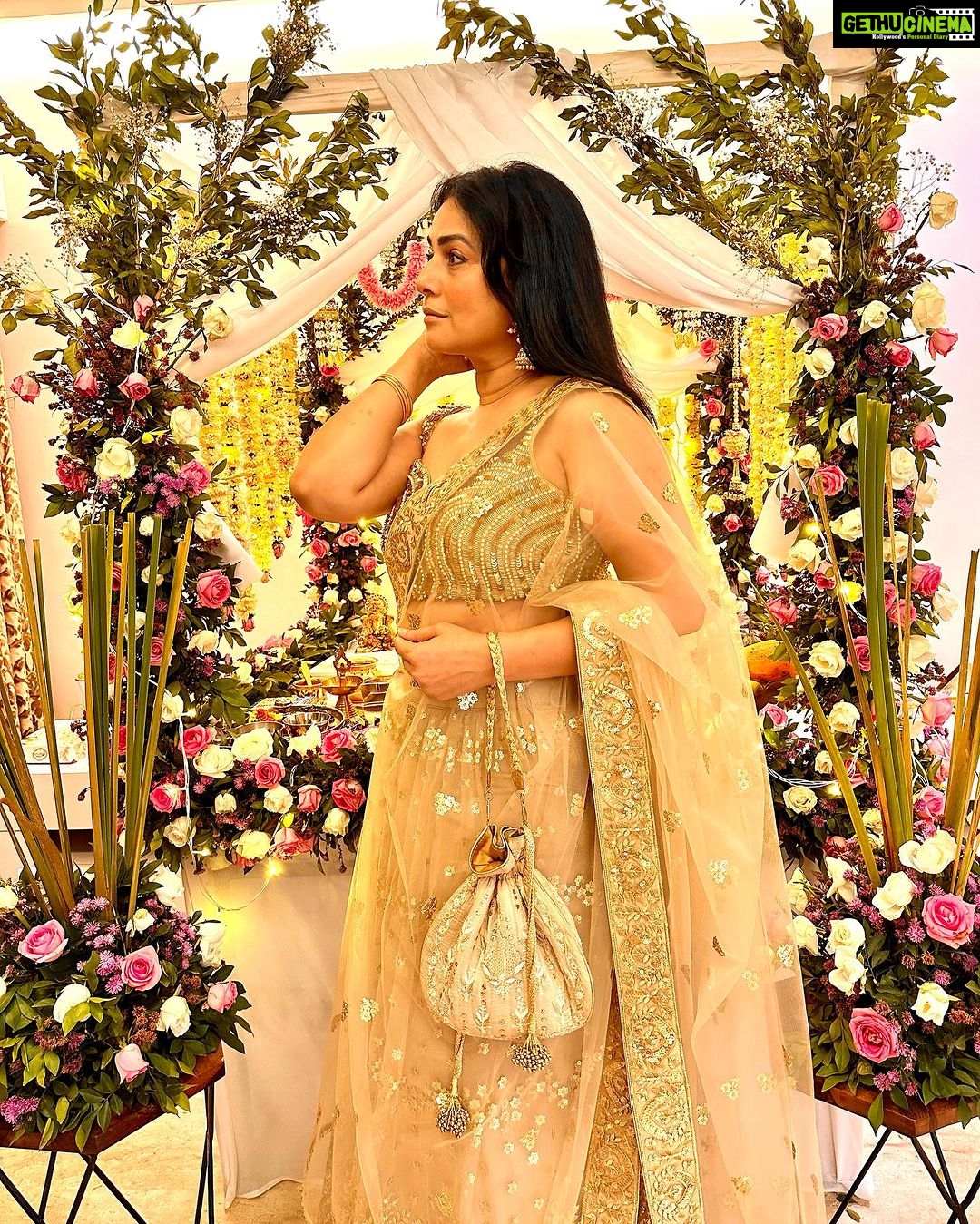 Pakhi Hegde Instagram - Dil jhoom jhoom jaaye 🫅 . . . Had this princess feel with this beautiful outfit 🤩 Doesn’t this song suit well to it? Styling : @tiara_gal @akansha.27 Outfit : @anishashettyofficial . . . #pakkhi #pakkhihegde #pakhi #pakhihegde #fyp #trendingsongs #trendingnow #trend