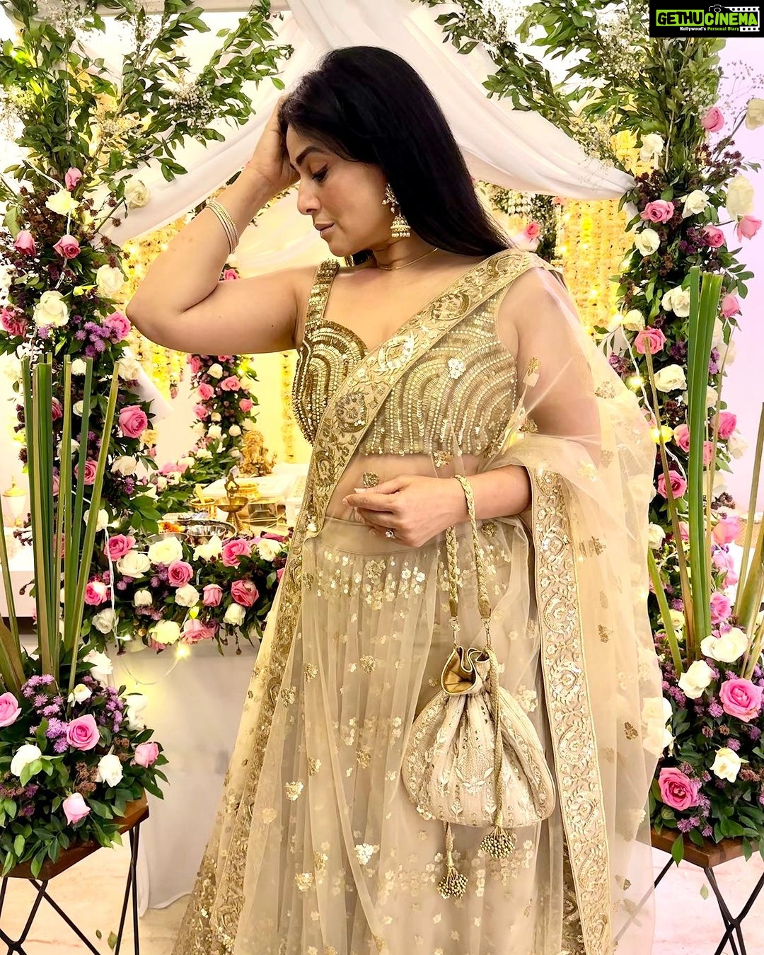 Pakhi Hegde Instagram - Dil jhoom jhoom jaaye 🫅 . . . Had this princess feel with this beautiful outfit 🤩 Doesn’t this song suit well to it? Styling : @tiara_gal @akansha.27 Outfit : @anishashettyofficial . . . #pakkhi #pakkhihegde #pakhi #pakhihegde #fyp #trendingsongs #trendingnow #trend