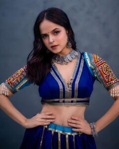 Palak Sindhwani Instagram - Kem cho?! 🦋✨

PS - New Dance cover is out on my YT channel, Click on the link in my bio to watch it now! 
.
.
Outfit - @rishh_designs 
Studio - @byou.in @tejalpimpley 
Captured by - @vikasgorule 
HMU - @nidhikrishnamuurthy 
.
.
#postoftheday #navratri #garba #festivevibes #instamood #fyp #ootd #palaksindhwani