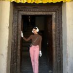 Palak Sindhwani Instagram - Ladakh Diaries ft. @travelbasketm1 ❄️⛰️🧘‍♀️ From visiting Leh Palace to getting stuck in the snow to meeting locals to visiting monasteries to having the best food to signing autographs for my sweetest fans, This trip is full of so many beautiful memories that are going to stay with me all my life. 💕 How you can be so happy and content with whatever you have, wherever you are and at the same time working towards your dreams with utmost faith, patience and honesty is what I take back from this trip. ✨ Now I know why Ladakh trip got executed so smoothly and not any other place, Thank you Universe for always choosing the best for me, Forever Grateful! 😇 . . #ladakh #ladakhtourism #ladakhtrip #ladakhdiaries #travel #travelgram #traveler #explore #fyp #mountains #nature #peace #palaksindhwani Leh, Ladakh