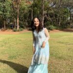 Palak Sindhwani Instagram - POV - You are learning to love yourself all over again!💕 . . #reelsinstagram #mood #reelitfeelit #trendingreels #love #selflove #goodvibes #positivity #fyp #explore #nature #shoot #filmcity