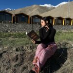 Palak Sindhwani Instagram - A magical Day in Pangong, Got some time to sit, Self reflect, read and write, spend time in nature, enjoy the silence and my own company. 🦋 So many things to do, Places to explore, Skills to learn, So much to give, so much to discover, Can’t wait for this journey we call life to unfold in the most beautiful way! ✨ . . #newpost #postoftheday #travel #ladakh #travelgram #explore #fyp #nature #mountains #peace