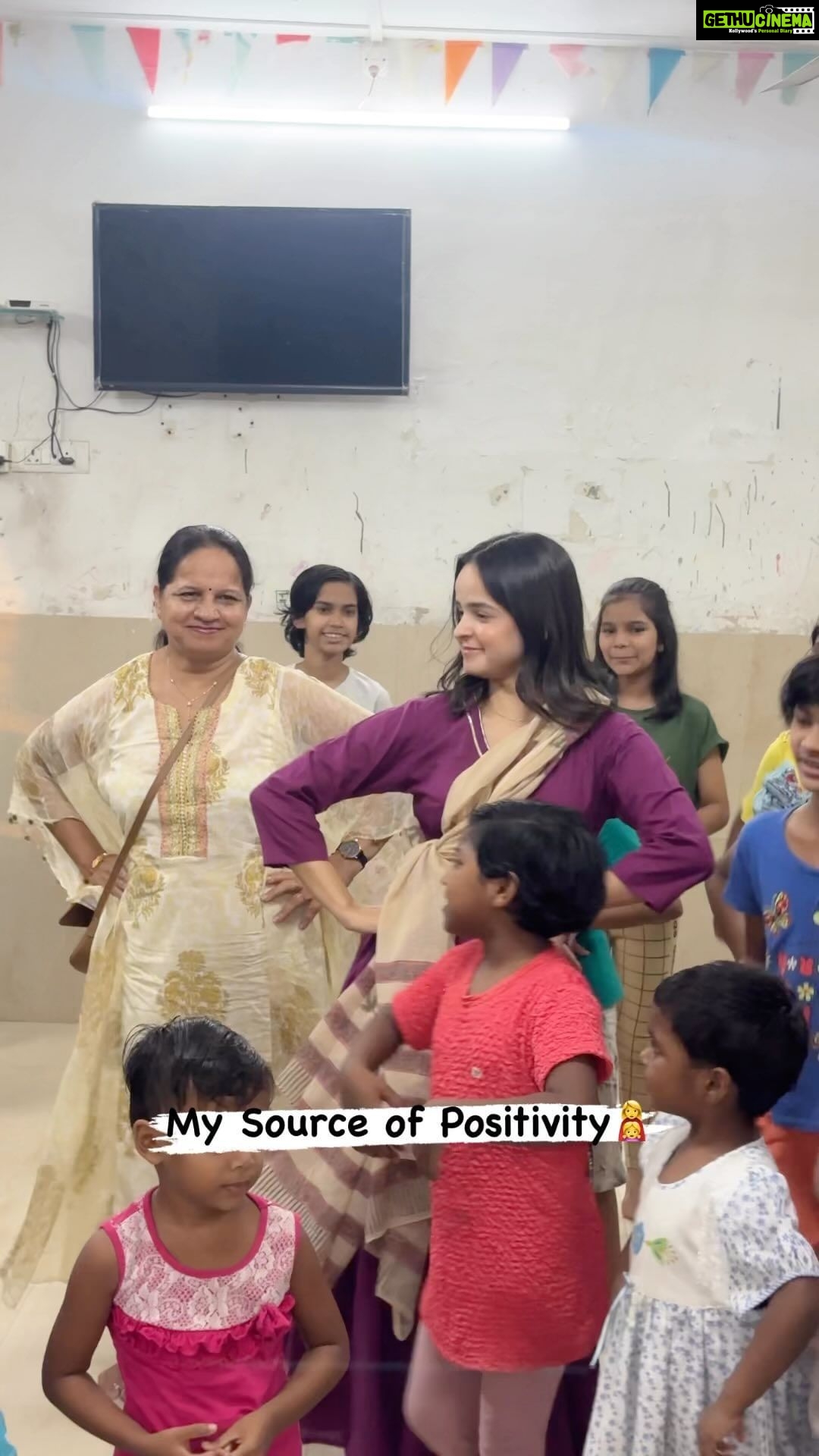 Palak Sindhwani Instagram - One day is not enough to celebrate you and your existence maa, Can’t thank you enough for everything you’ve done for us, So many sacrifices and still you have so much love to offer. ❤️ Thank You for being my angel, my source of positivity, my strength, my inspiration, I love you! 🌎♾️✨ . . #mothersday #love #fyp #palaksindhwani
