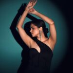 Palak Sindhwani Instagram - One for the grid! 🖤 PS - Birthday content will be dropping soon, Stay tuned! ✨ . . Shot by - @ghosh.01 HMU - @shine_and_shadow_ Outfit - @urbanic_in Studio - @photoadda999 . . #postoftheday #instamood #ootd #blackoutfit #instamood #explore #fyp #palaksindhwani