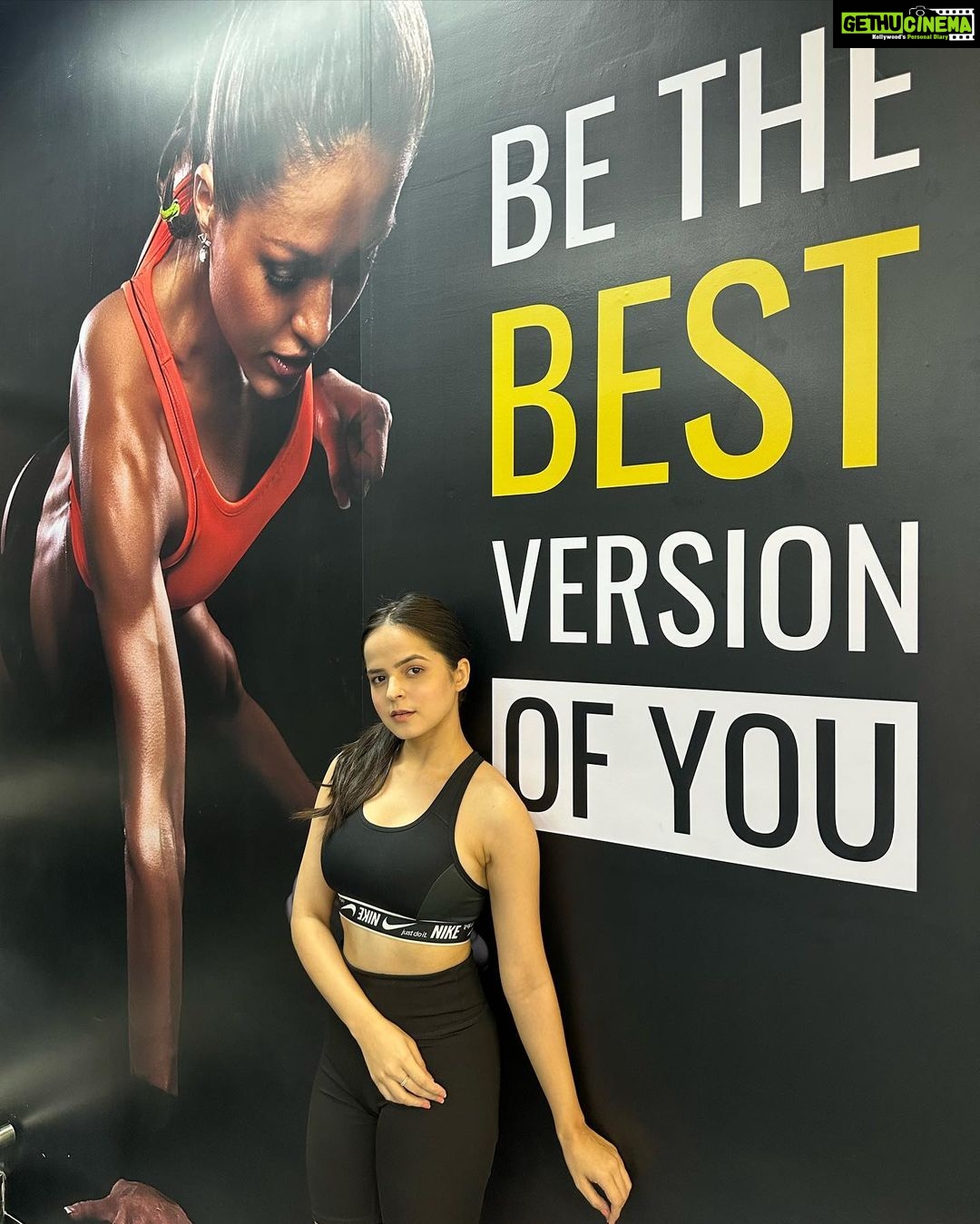 Palak Sindhwani Instagram - Picking up a fitness routine can be a challenge… but it doesn’t have to be when you have @cultfitofficial by your side. 😇 From dance fitness to hatha yoga to Burn to all different sorts of workout, They’ve covered it all! 💪 All you have to do is download @cultfitofficial app, Get yourself registered and start your fitness journey at the nearest cult fit centre or at your home too. They’ve recently opened a huge Cult fit centre in OIC, Lower Parel, Do visit if you get a chance! 😍 . . #cultfitness #fitnessmotivation #fitness #instamood #instafitness #explore #fyp #positivevibes #palaksindhwani