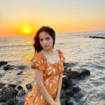 Palak Sindhwani Instagram - Something beautiful is in the horizon..🌅 . . Outfit - @faballey Boots - @luluandskyofficial . . #sunset #newbeginnings #nature #positivevibes #instamood #instadaily #ootd #grateful #fyp #palaksindhwani