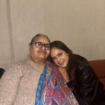 Palak Sindhwani Instagram - **Special Post** These pictures can’t do justice to what I felt when I visited my mama’s place (maternal uncle) after 5 years, So many beautiful memories came rushing back! ❤️ From Daydreaming about Mumbai and films with @aarushi_batra27 to finally being here and to be able to pursue my dreams, It’s been a beautiful journey and I’m so grateful for every single phase till now. 🥹✨ I’ve immense love for them and the same for you..Thank you for being my extended family, Love you all! ♾️ PS - New Vlog is out on my YouTube Channel, Watch it to know more about my visit! 🦋 . . #postoftheday #familytime #love #siblings #engagement #trip #instamood #fyp #explore #palaksindhwani #blessed