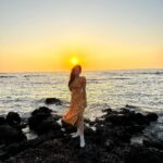 Palak Sindhwani Instagram - Something beautiful is in the horizon..🌅 . . Outfit - @faballey Boots - @luluandskyofficial . . #sunset #newbeginnings #nature #positivevibes #instamood #instadaily #ootd #grateful #fyp #palaksindhwani