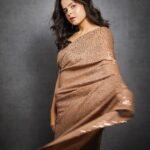 Palak Sindhwani Instagram - Entering 2023 with immense gratitude, peace and love in my heart, May this year be full of joy, sparkle and achievements. 💫 Happy New Year my Constant Fam! 🫶 . . Clicked by - @harsh__mevada Makeup and Hair - @meenalvidhani @makeupdiarybyrk Styling @rimadidthat Saree @swadeshi_shringaar Jewellery @shagnaofficial PR @mediatribein . . #happynewyear #2023 #sparkle #joy #instamood #ethnicwear #celebration #celebrationtime #fyp #palaksindhwani #grateful