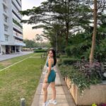 Palak Sindhwani Instagram - Let’s go for a morning walk?! 🚶‍♀️ . . Wearing - @birdeye.india Clicked by - @harshit_sid . . #goodmorning #postoftheday #instamood #ootd #gymwear #instafashion #fyp #palaksindhwani