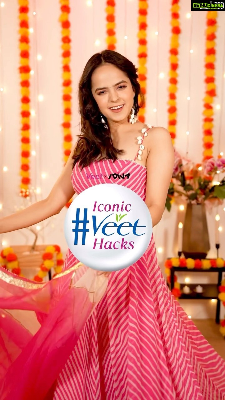Palak Sindhwani Instagram - Here’s introducing my Veet wardrobe hack for my Diwali look ☺ Hack your way to glowing skin and festive looks by creating an iconic look using your current wardrobe and get a chance to win a cover shoot with iDiva! 😍 Here’s what you have to do: 1) Create an iconic festive look using your own hack ✨ 2) Post it (can be a reel or static image) using the hashtag #IconicVeetHacks and don’t forget to tag @idivaofficial @veetindia 3) You can also DM your look to @idivaofficial So, what are you waiting for? Let’s get started!! ✨ *T&C in the bio #AD . . . . #iconicveethacks #iconic #veet #bollywood #bollywoodlooks #iconiclooks #contest #festivelook #diwali #diwalilook #diwali2023
