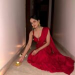 Palak Sindhwani Instagram - Diwali 2023..❤️ Love and light always!✨ Wearing - @lavanyathelabel . . #diwali #love #light #festivevibes #ootd #instamood #happyvibes #fyp #palaksindhwani