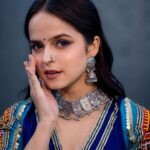 Palak Sindhwani Instagram - Kem cho?! 🦋✨ PS - New Dance cover is out on my YT channel, Click on the link in my bio to watch it now! . . Outfit - @rishh_designs Studio - @byou.in @tejalpimpley Captured by - @vikasgorule HMU - @nidhikrishnamuurthy . . #postoftheday #navratri #garba #festivevibes #instamood #fyp #ootd #palaksindhwani