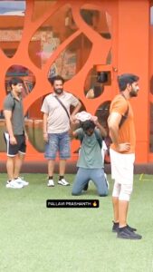 Pallavi Prashanth Instagram - రైతు తలుచుకుంటే అది అసాధ్యం అయినా సుసాధ్యం కావాల్సిందే... ✊జై జవాన్ జై కిసాన్🌾🌾🙏🌾#farmer #happy #happyness #palllaviprashanth_ #pallaviprashanthonbbtelugu7 #malaochinaprashanth #starmaa