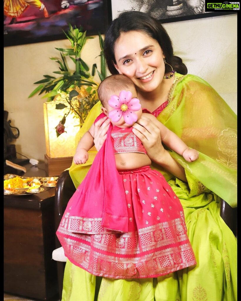 Pankhuri Awasthy Rode Instagram - #Incollaboration with @firstcryindia Spreading Diwali cheer with @firstcryindia ’s enchanting outfits for my little ones! 🪔💖✨ Their Diwali collection is pure magic, and my little ones are all smiles in these festive looks! 🎉✨ For all my kids shopping needs, @firstcryindia is my top choice. This Diwali, shop using my code PANKHURIDW50 for 50% off fashion and 45% off everything else. #firstcrywalidiwali23 #firstcrywaliDiwali #firstcryindia #firstcry #FussNowAtFirstcry #firstcryfashion #kidsfashion