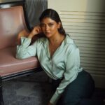 Parno Mittra Instagram - Portraits by @makeupartist_prasenjit . The stunner @parnomittra ❤️ HMU : @makeupartist_prasenjit Styled by: @thebongmunda @chitribypiyali Jewellery : @snastudios Location: @theparkhotels India