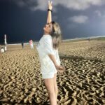 Parno Mittra Instagram - 🌊🌊🌊