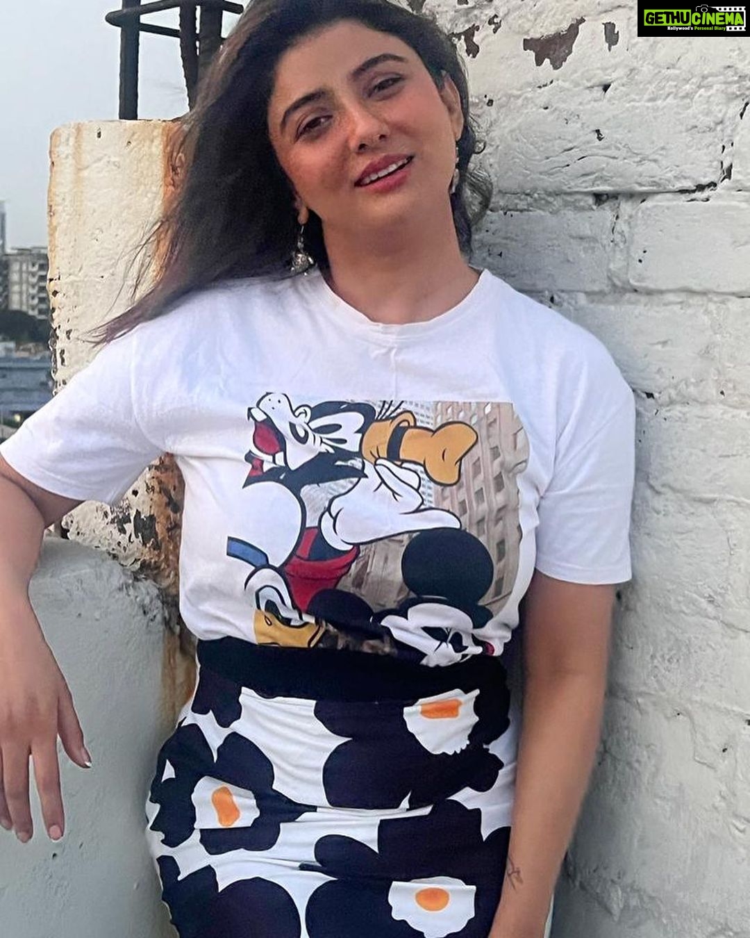 Parno Mittra Instagram - 🌻🌻🌻 Pic courtesy: @shreya__mazumder @ranassocial