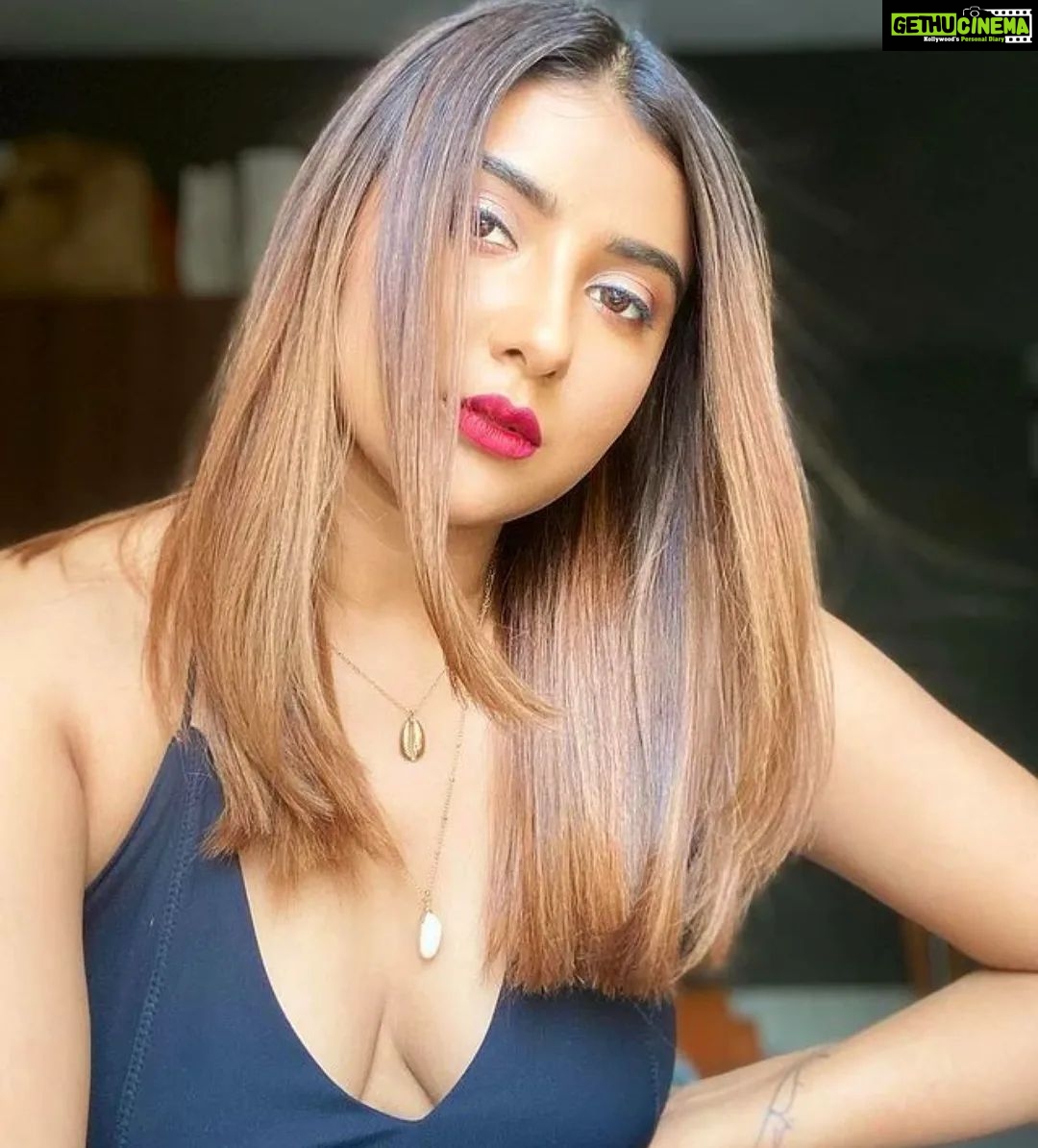 Parno Mittra Instagram - Swag on point 👉 @parnomittra