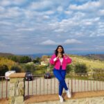 Parno Mittra Instagram - Under the Tuscan sun 🌞 Poggio Amorelli Vineyard