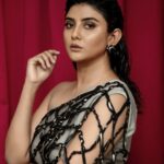 Parno Mittra Instagram - Filmfare night . Styling : @styleographbychikkygoenka Outfit: @devinajuneja Accesories: @chicvibypoonam MUAH : @sahababusona and @ginni_love21 Photography: @anirban_bhattacharya_phtgr